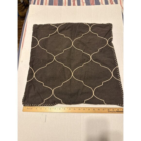 2 Pottery Barn Grey Moroccan Tile Embroidered Pillows Shams 22X22 - Picture 10 of 11